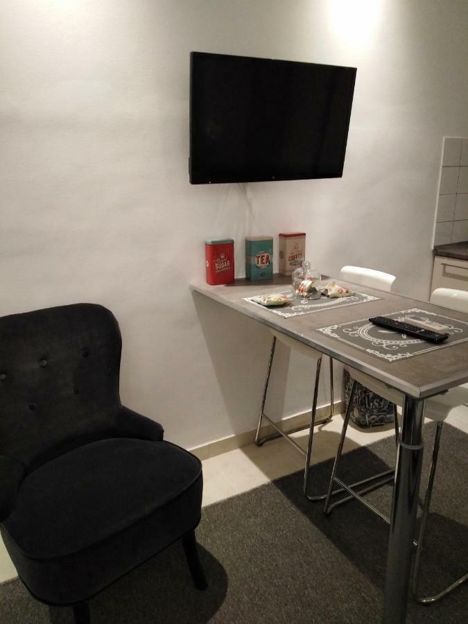 Mini Central Studio Солун Екстериор снимка